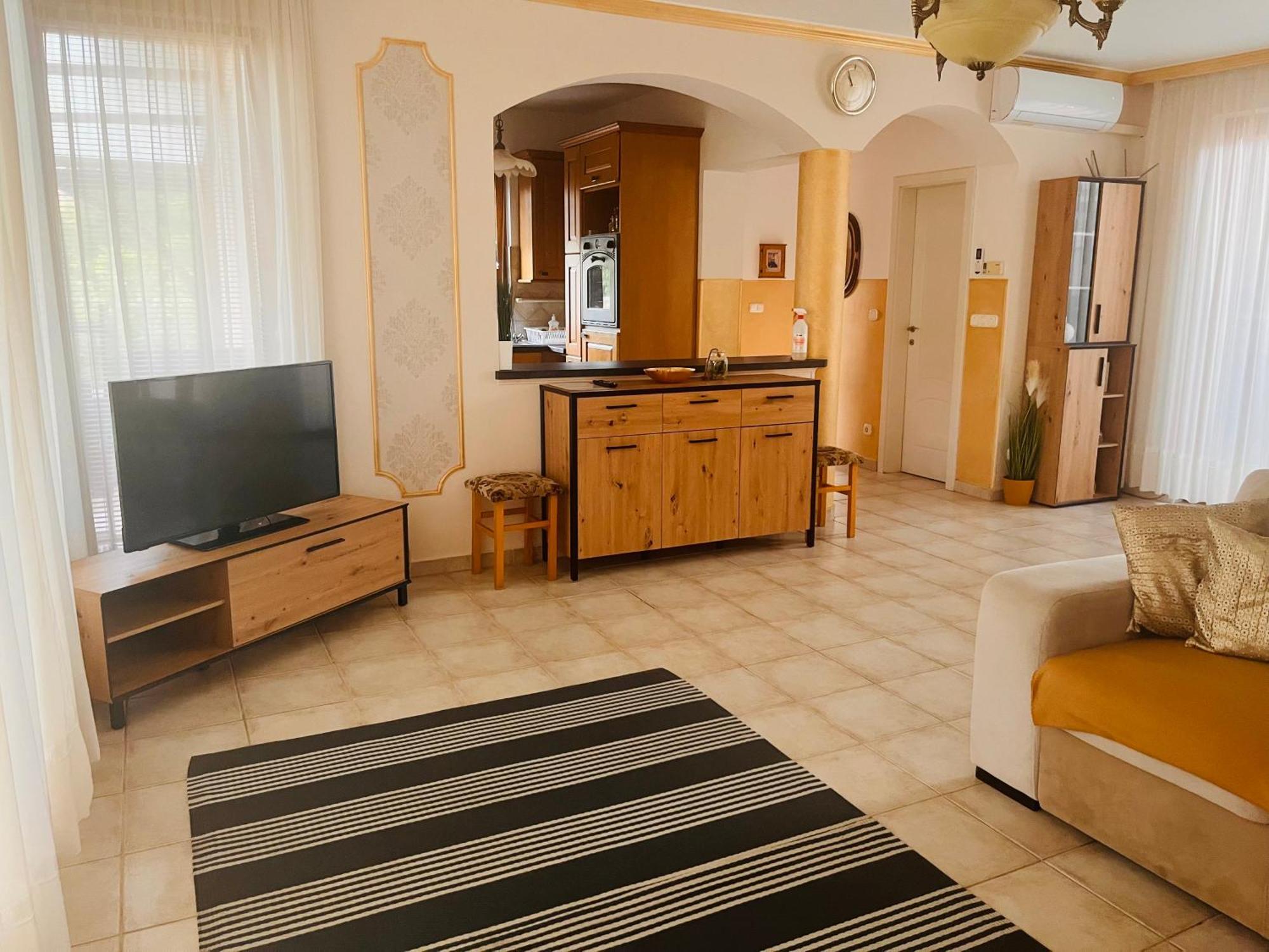 Aqua Azur Apartman Hajduszoboszlo Luaran gambar