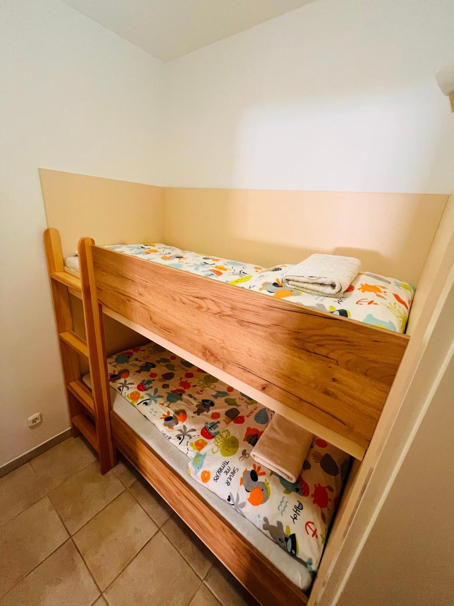 Aqua Azur Apartman Hajduszoboszlo Luaran gambar